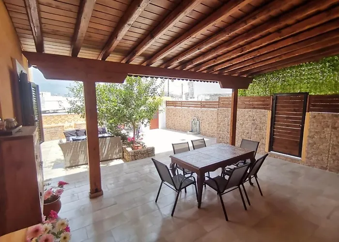 Archangelos Family House