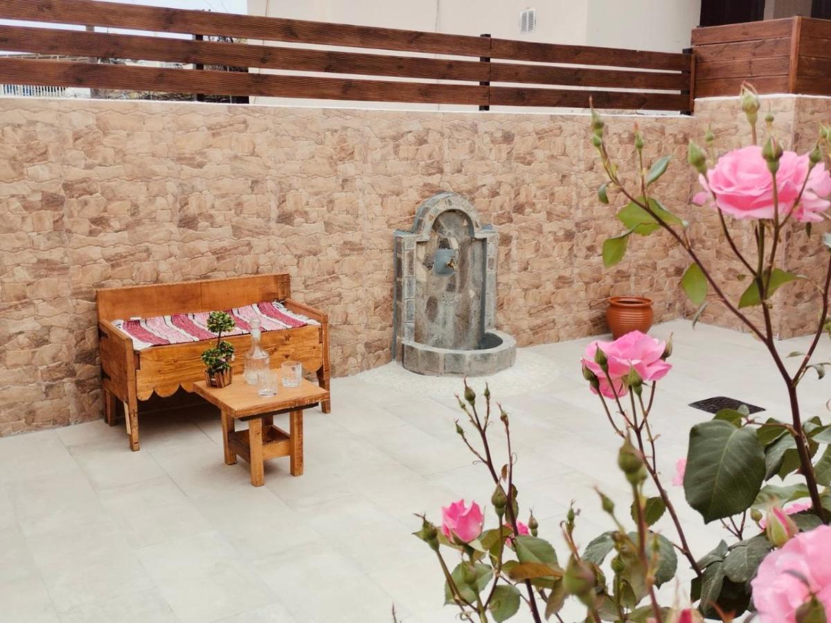 Archangelos Family House *