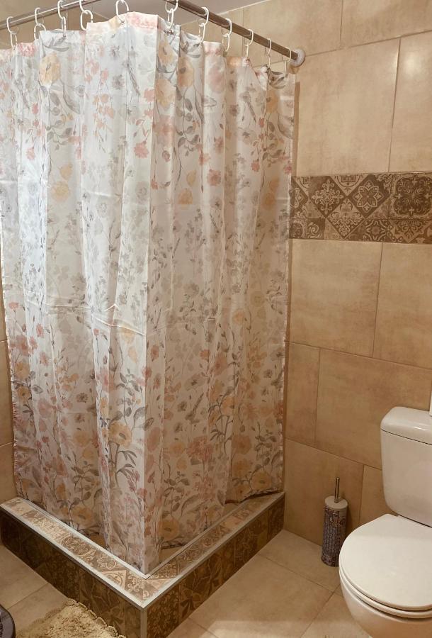 Archangelos Family House Appartement *